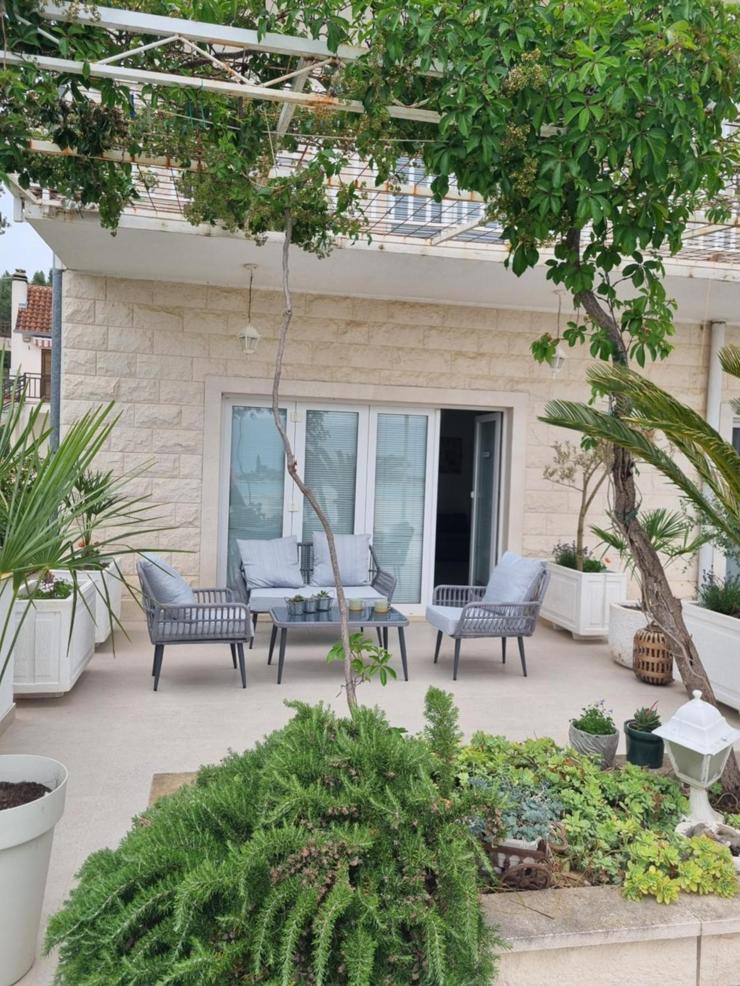 Villa Ante Apartments Blace Buitenkant foto